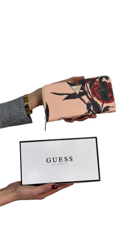 جزدان Guess حجم كبير /كولتي ماستر
